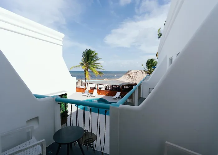 Mata Rocks Resort